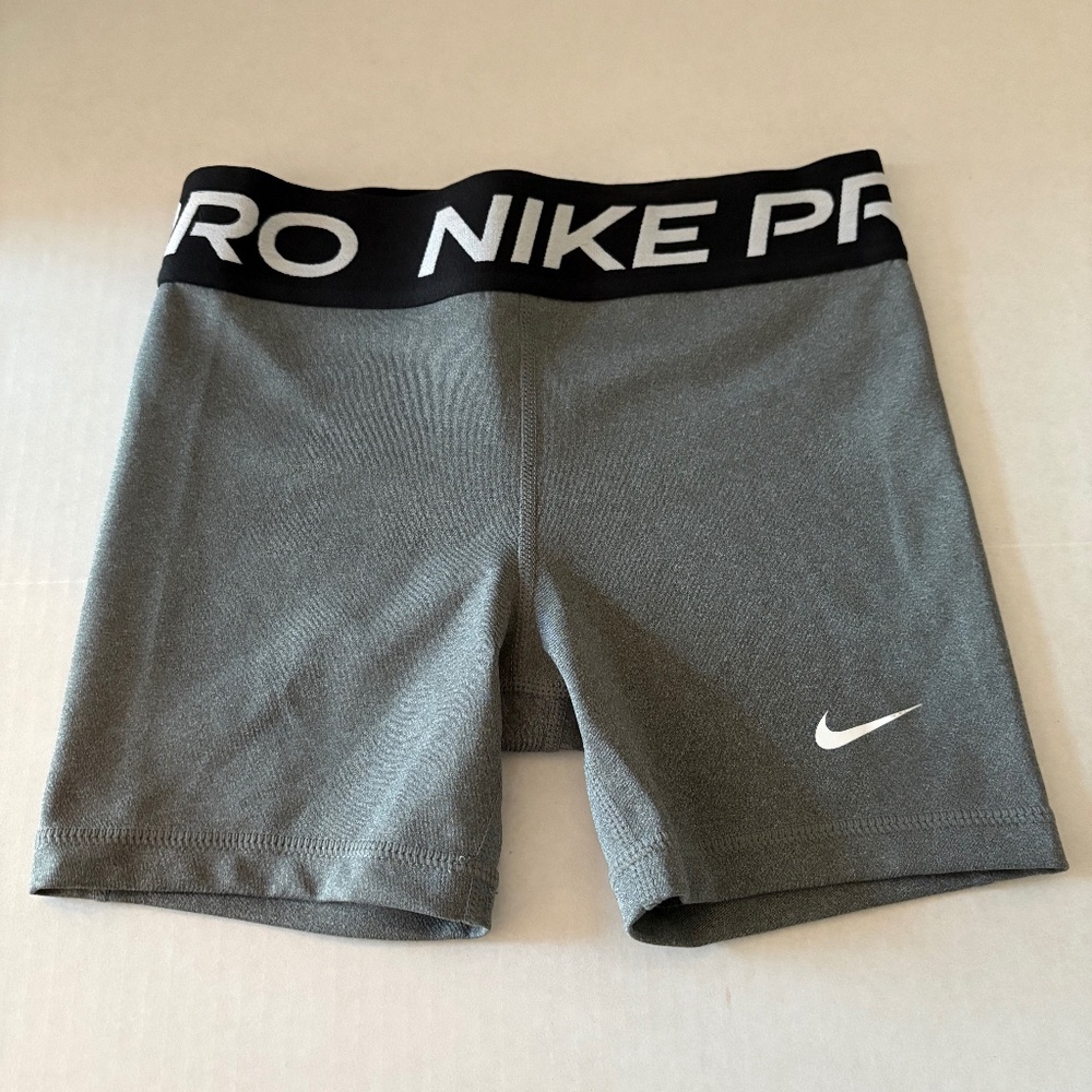 Nike‎ Pro Dry-Fit Grey Women's Short - Size M.